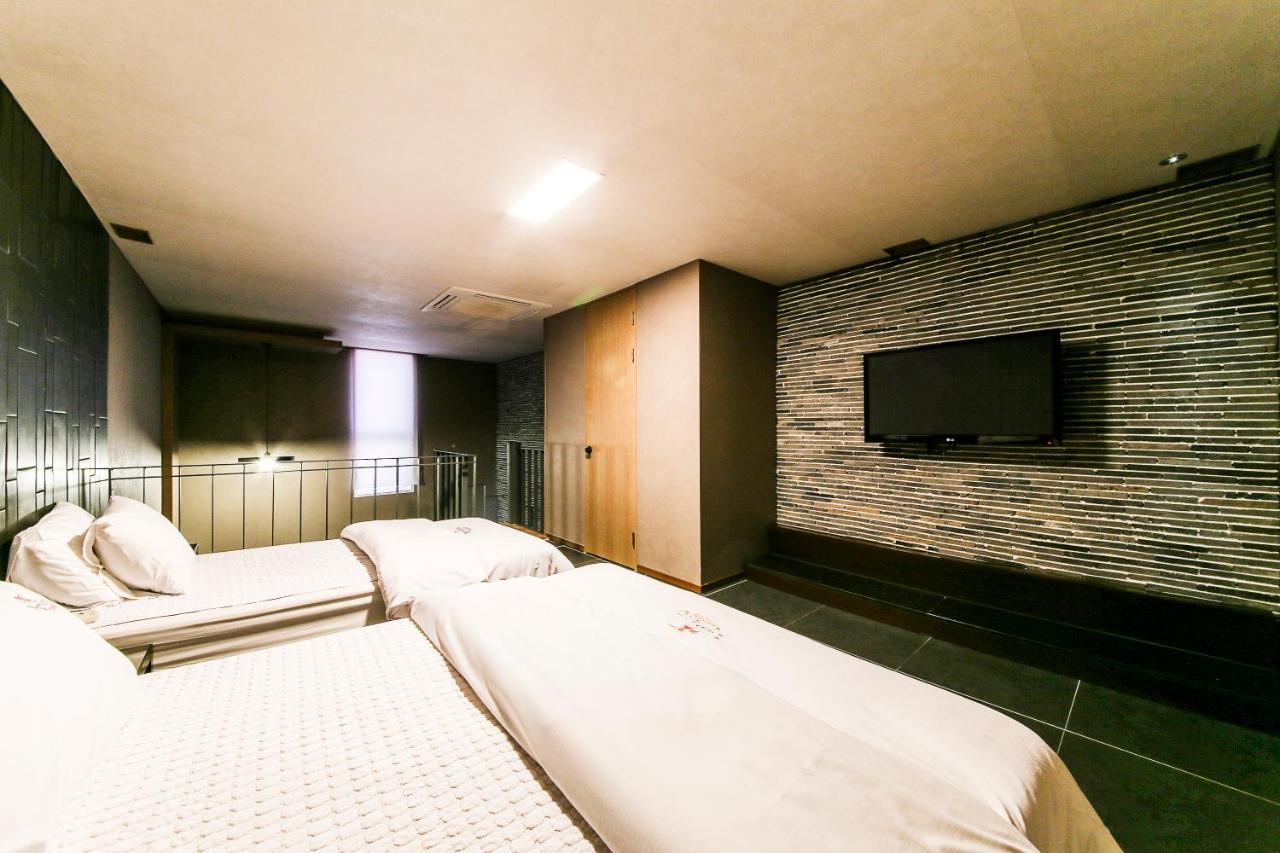 Gyeongju Arrietty Motel מראה חיצוני תמונה