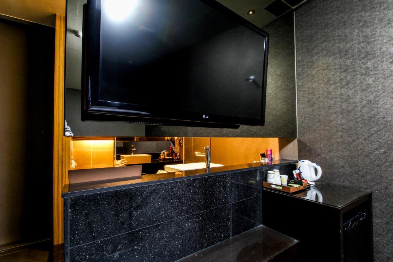 Gyeongju Arrietty Motel מראה חיצוני תמונה