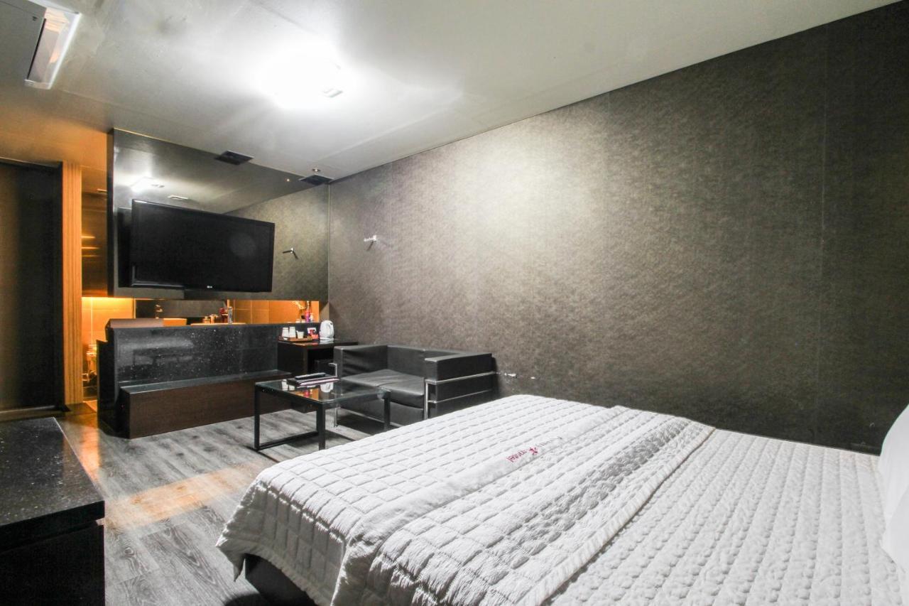 Gyeongju Arrietty Motel מראה חיצוני תמונה
