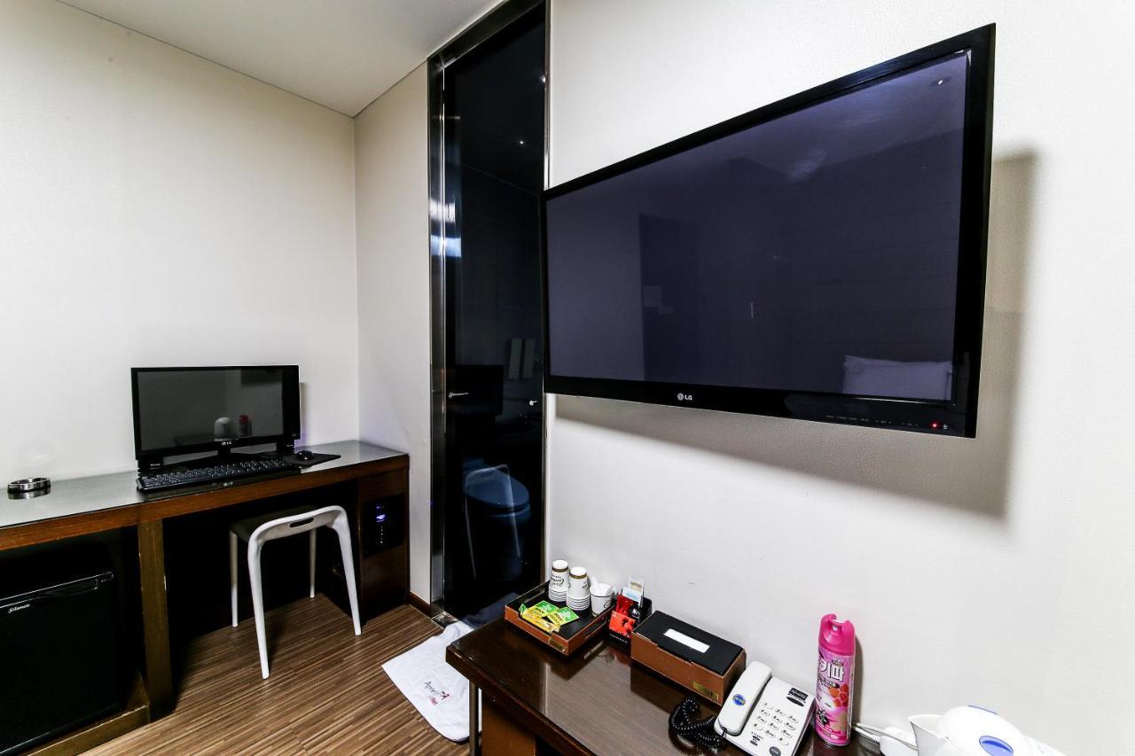 Gyeongju Arrietty Motel מראה חיצוני תמונה