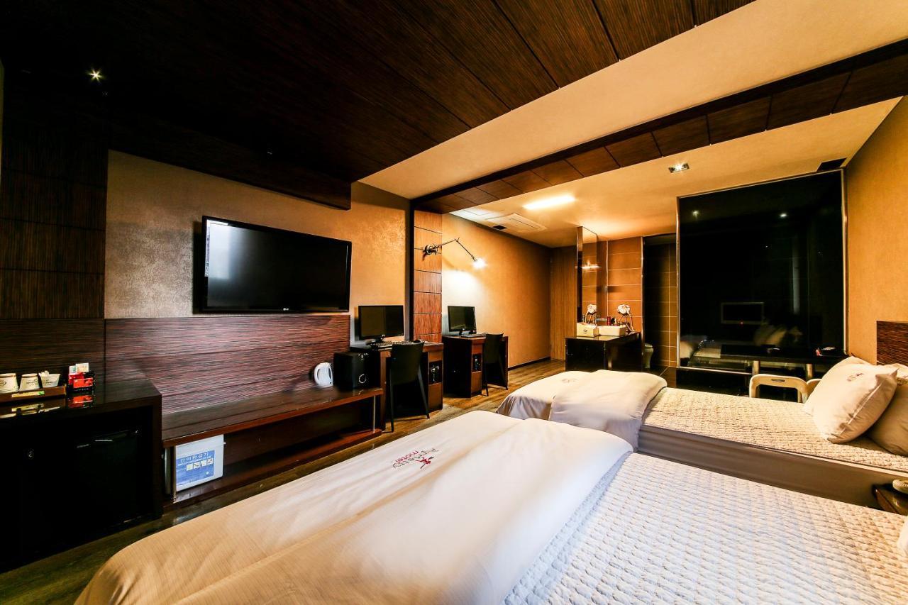 Gyeongju Arrietty Motel מראה חיצוני תמונה